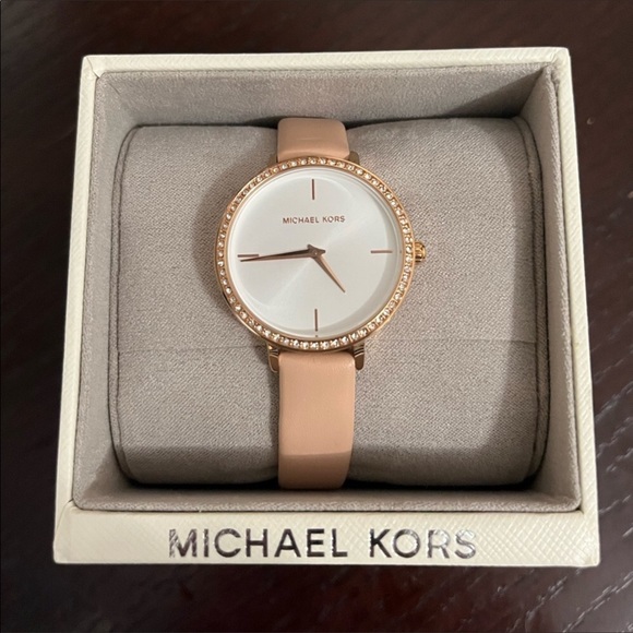 Michael Kors Women's Charley Three-Hand Rose Gold-Tone Alloy Watch MK2842 - Picture 8 of 10